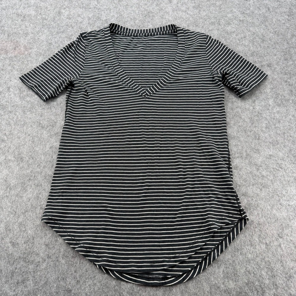 Lululemon Love Tee V-Neck Striped Short Sleeve Shirt Black White Curved Hem